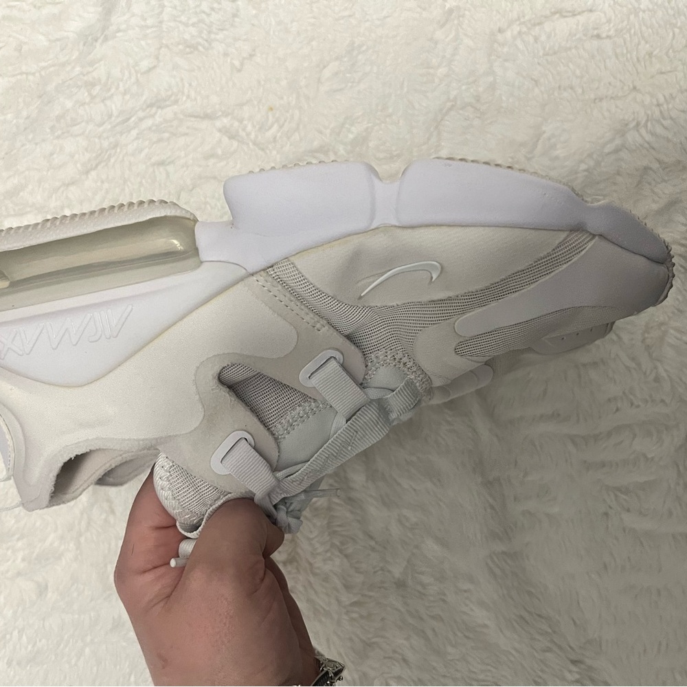 Nike - Picture 2 of 6